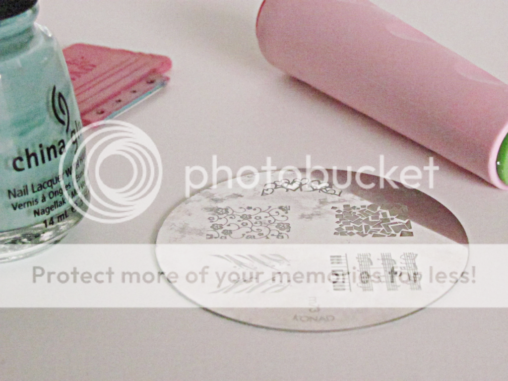 photo nail-plates2_zps1344d6b3.png